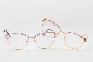 vintage óculos isolado em uma branco fundo foto