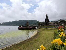 pura Ulun danu bratan, famoso têmpora em a lago, bedugul, Bali, Indonésia foto