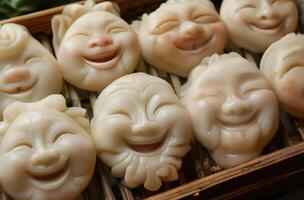 ai gerado alegre rostos dentro dumplings foto