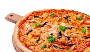 fresco churrasco frango pizza com legumes e queijo foto