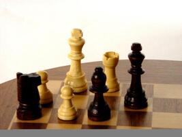 xadrez borda dentro xeque-mate posição Preto vitórias foto