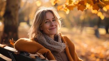 ai gerado relaxado mulher abraços outono tranquilidade em parque Banco capturado com dourado Razão foto