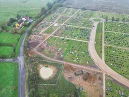 Alto ângulo Visão do britânico campo panorama do luton cidade do Inglaterra Reino Unido foto