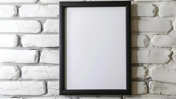 ai gerado minimalista elegância, em branco Preto montado retrato quadro, Armação contra uma branco tijolo parede foto