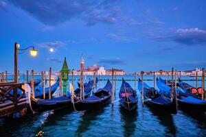 san giorgio Maggiore Igreja com cheio lua. Veneza, Itália foto