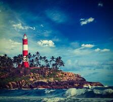 kovalam vizhinjam farol. Kerala, Índia foto