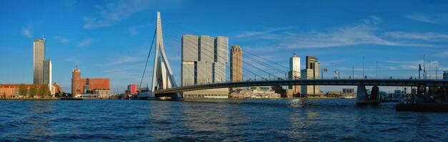 Rotterdam paisagem urbana , Países Baixos foto