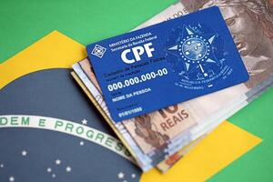 Kyiv, Ucrânia - Outubro 31, 2023 azul cpf cartão documento modelo. a documento garantias autenticidade e integridade dentro eletrônico comunicação entre pessoas dentro Brasil foto