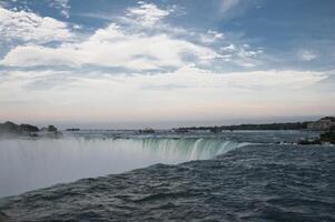 Visão do Niágara cai dentro Canadá foto