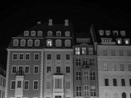 a cidade do Dresden às noite foto