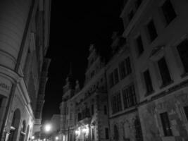 a cidade do Dresden às noite foto