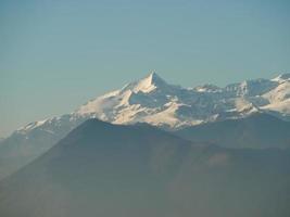 Alpes vistos de Turin, Itália foto