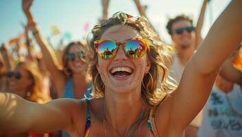 ai gerado feliz jovem mulher levando selfie com amigos às uma música festival em uma ensolarado dia foto