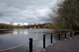 grande lagoa golovinsky da propriedade de mikhalkovo em Moscou, outubro de 2017. foto