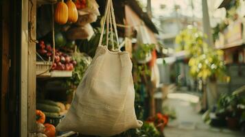 ai gerado ecológico têxtil compras saco suspensão em uma ensolarado mercado rua foto