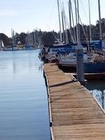 Berkeley, ca, 2010 - doca às marina com barcos dentro beliches foto