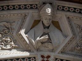 Florença catedral santa maria dei Fiori Itália - detalhe do escultura foto