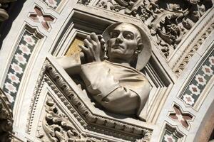 Florença catedral santa maria dei Fiori Itália - detalhe do escultura foto