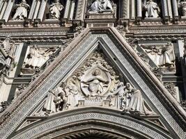 Florença catedral santa maria dei Fiori Itália - detalhe do escultura foto