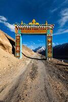 portões do ki gompa, spiti vale, Himachal pradesh foto