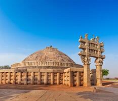 ótimo stupa. sanchi, madhya Pradesh, Índia foto