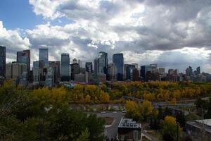 Calgary cidade dentro outono. foto