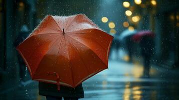 ai gerado traseiro Visão do mulher segurando vermelho guarda-chuva, chuvoso foto