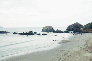 oceano visualizar. natureza fundo com ninguém. Morgat, Crozon Península, bretanha, França foto