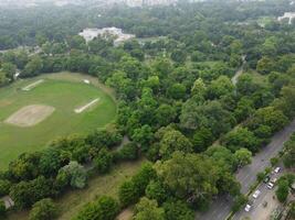 aéreo Visão do verde cidade em 17/09/2023 dentro Lahore Paquistão foto