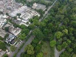 aéreo Visão do Jinah jardim em 17/07/2023 dentro Lahore Paquistão. foto