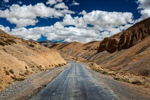 trans-himalaia manali-leh rodovia estrada. ladakh, Jammu e Kashm foto