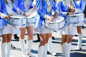 rua promoção do a majorettes do a festival Primavera. foto