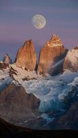 ai gerado nascer da lua sobre Patagônias céu encanta com etéreo beleza vertical Móvel papel de parede foto