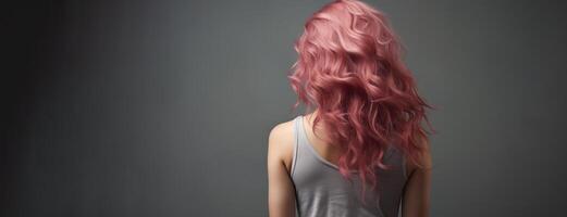 ai gerado mulher com Rosa cabelo em cinzento fundo, bandeira Lugar, colocar para texto. generativo ai foto