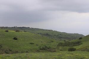 paisagem nas montanhas no norte de israel. foto