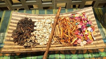 Indonésia ervas ingredientes usava para faço drogas, cuidados de saúde tradicional consept foto