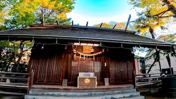 hogima Hikawa santuário é uma santuário dentro nishi-hogima, adachi-ku, Tóquio, Japão. Apesar a encontro do construção é não conhecido, isto é estimado para estar antes a Keicho era ,em volta 1596 foto