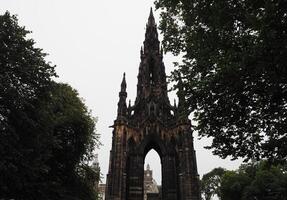 Scott monumento dentro Edimburgo foto