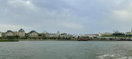 panorâmico Visão do a Centro do Kazan em uma nublado verão dia, Rússia foto