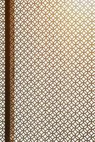 abstrato padronizar fundo do expandido metal ralar parede decoração do vintage casa dentro industrial loft estilo, Visão a partir de dentro quarto e vertical quadro, Armação foto