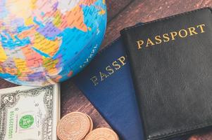 passaporte economiza dinheiro para viagens e negócios em todo o mundo. foto