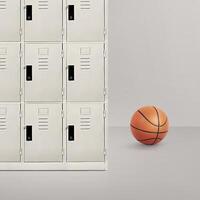 basquetebol dentro quarto chão com armário dentro a fundo foto