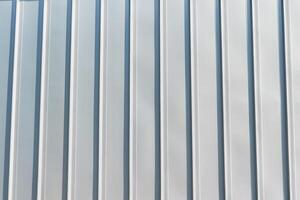 a textura do a revestimento de fachada do a construção a partir de metal alumínio painéis. abstrato fundo. foto