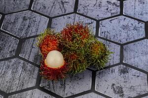 doce suculento tropical fruta rambutan foto