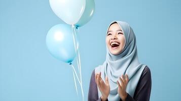 ai gerado fechar-se retrato do atraente sul leste Ásia muçulmano mulher segurando balões em azul fundo foto