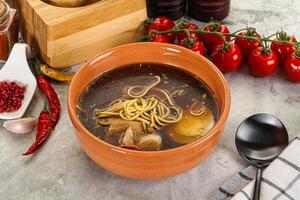 japonês missô sopa com frango foto