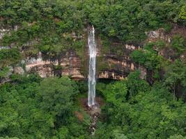 cascata cachoeira Faz socorro natural turista local dentro Cassilândia foto