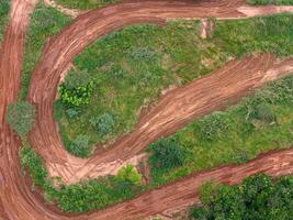 aéreo imagem do motocross rastrear foto