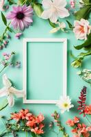 branco cenário quadro, Armação cercado de colorida Primavera flores em uma turquesa fundo foto
