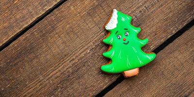 biscoito de biscoito de árvore de natal de gengibre ano novo foto